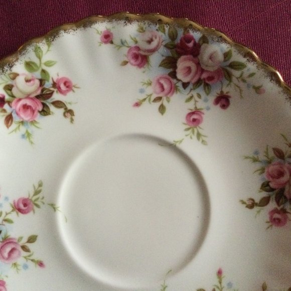 Royal Albert saucer plate Royal Minster cup fine bone china made in England - Picture 3 of 11